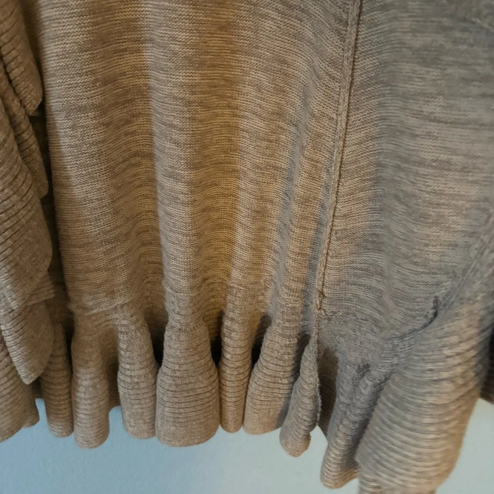 Sylvie & Mado Mill Valley Ca. Knit Ruffle Open Cardigan - Picture 5 of 12